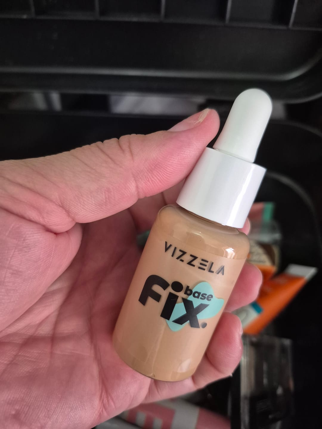 Customer photo review of Base Líquida FIX - Vizzela