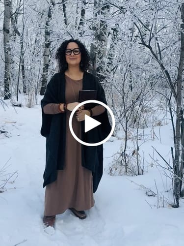 Customer video review of Boiled Wool Raven Shawl
