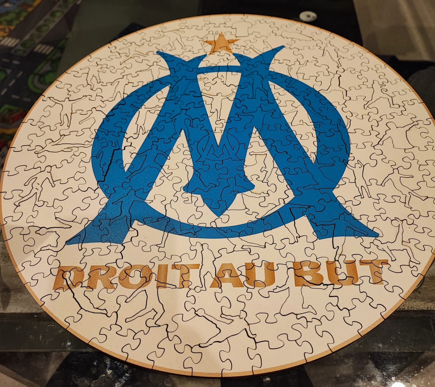Customer photo review of Logo Olympique de Marseille® - Puzzle en Bois