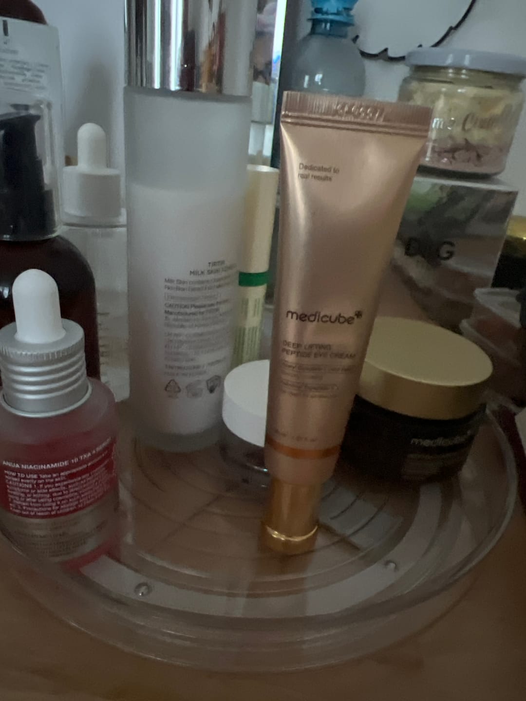 Customer photo review of Medicube - Contour des yeux - Deep Lifting Peptide Eye Cream