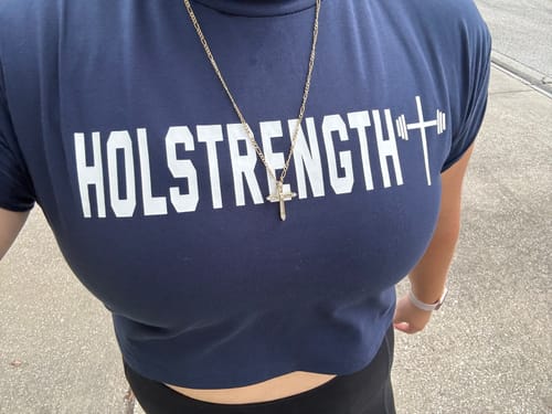 Customer photo review of Essential Crop Tee