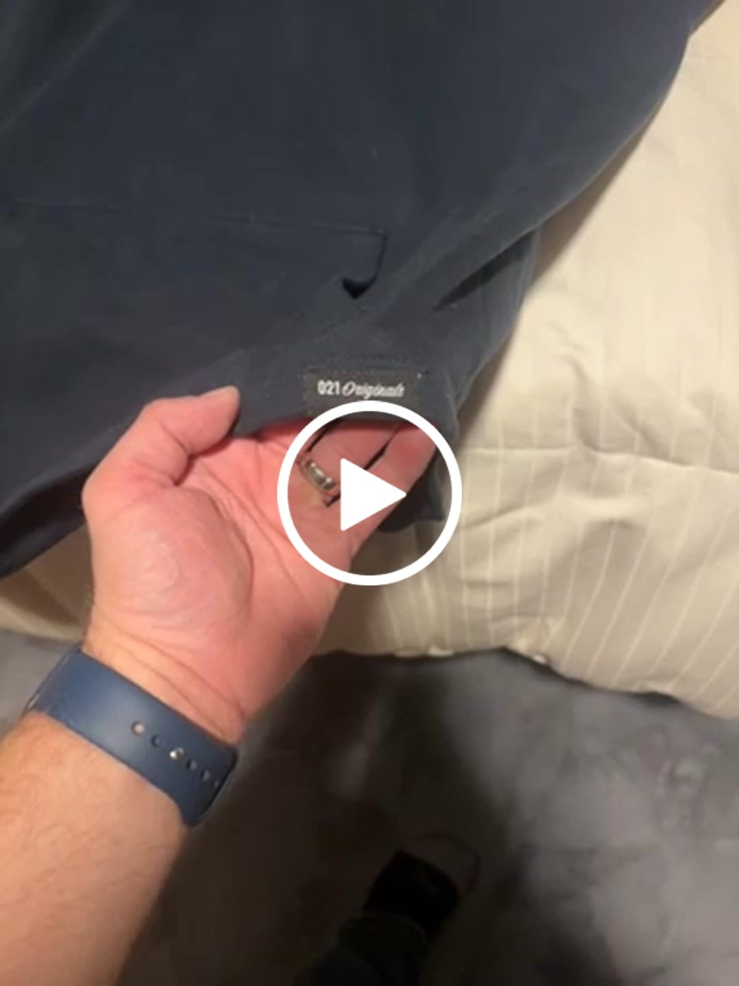Customer video review of 021 ESSENTIAL DROP-CUT HOODIE