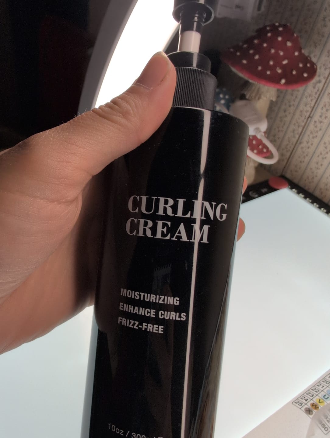 Customer photo review of Shiny and Bouncy Curls - Pacinos Curling Cream: Lightweight Hold, Frizz Control, and Enhanced Definition for Radiant Curls