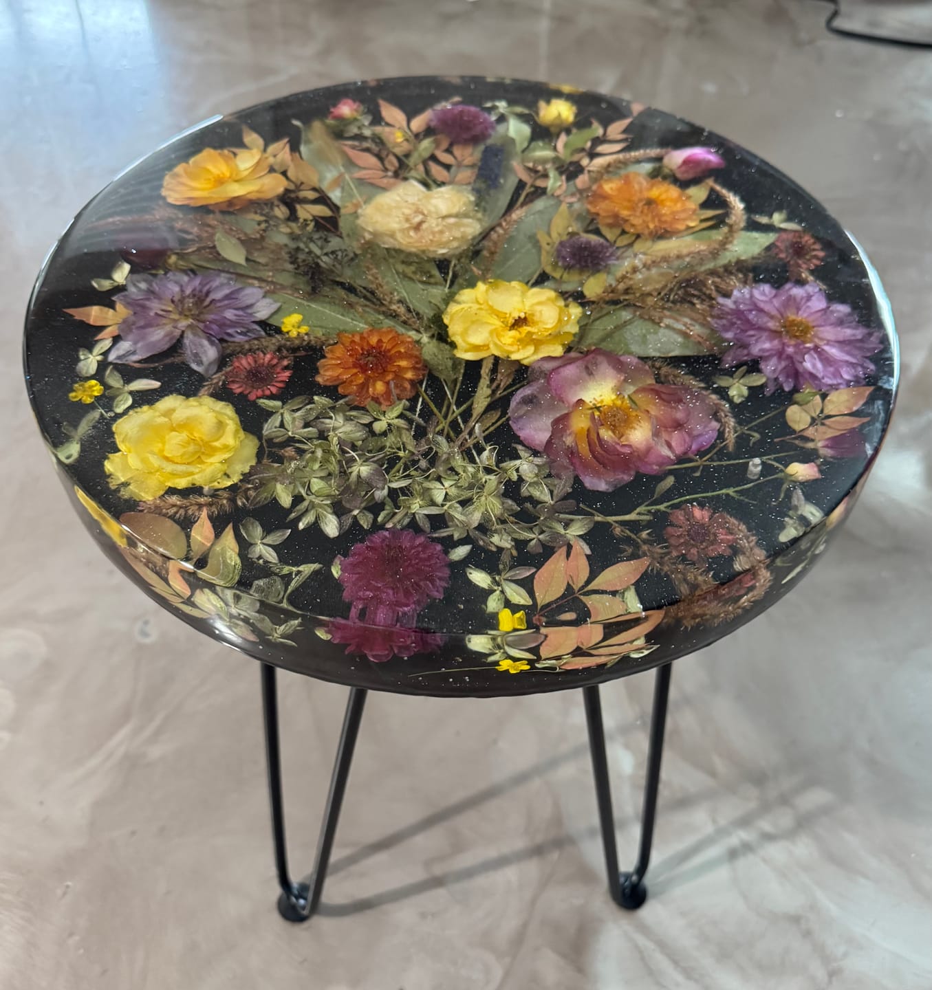 Customer photo review of 12" Round x 2" Deep Silicone Mold For Epoxy Resin