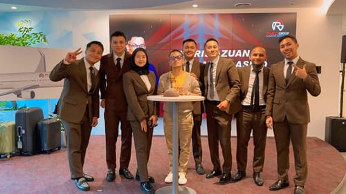 Customer photo review of Trousers With Belt Loop - Coffee Plain (Slim Straight)