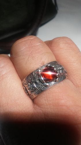 Customer photo review of FuAttract Wealth & Protection Garnet Pixiu Blessing Mantra Ring