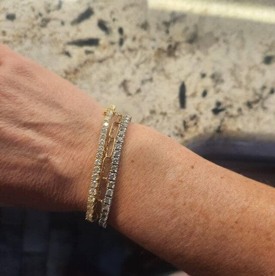 Customer photo review of 3MM 4MM 5MM 6.5MM Moissanite Tennis Chain Bracelet