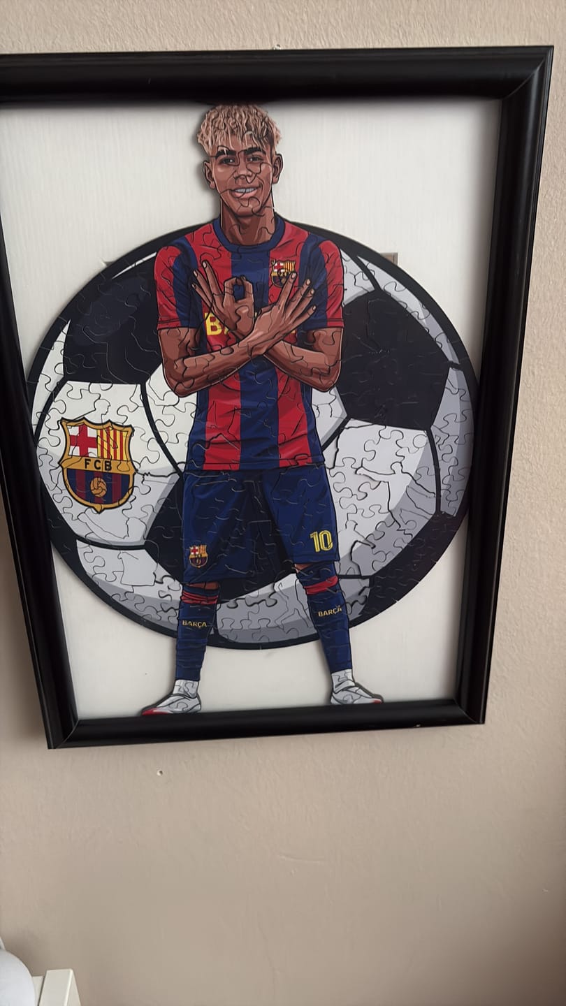 Customer photo review of Lamine Yamal - Holzpuzzle