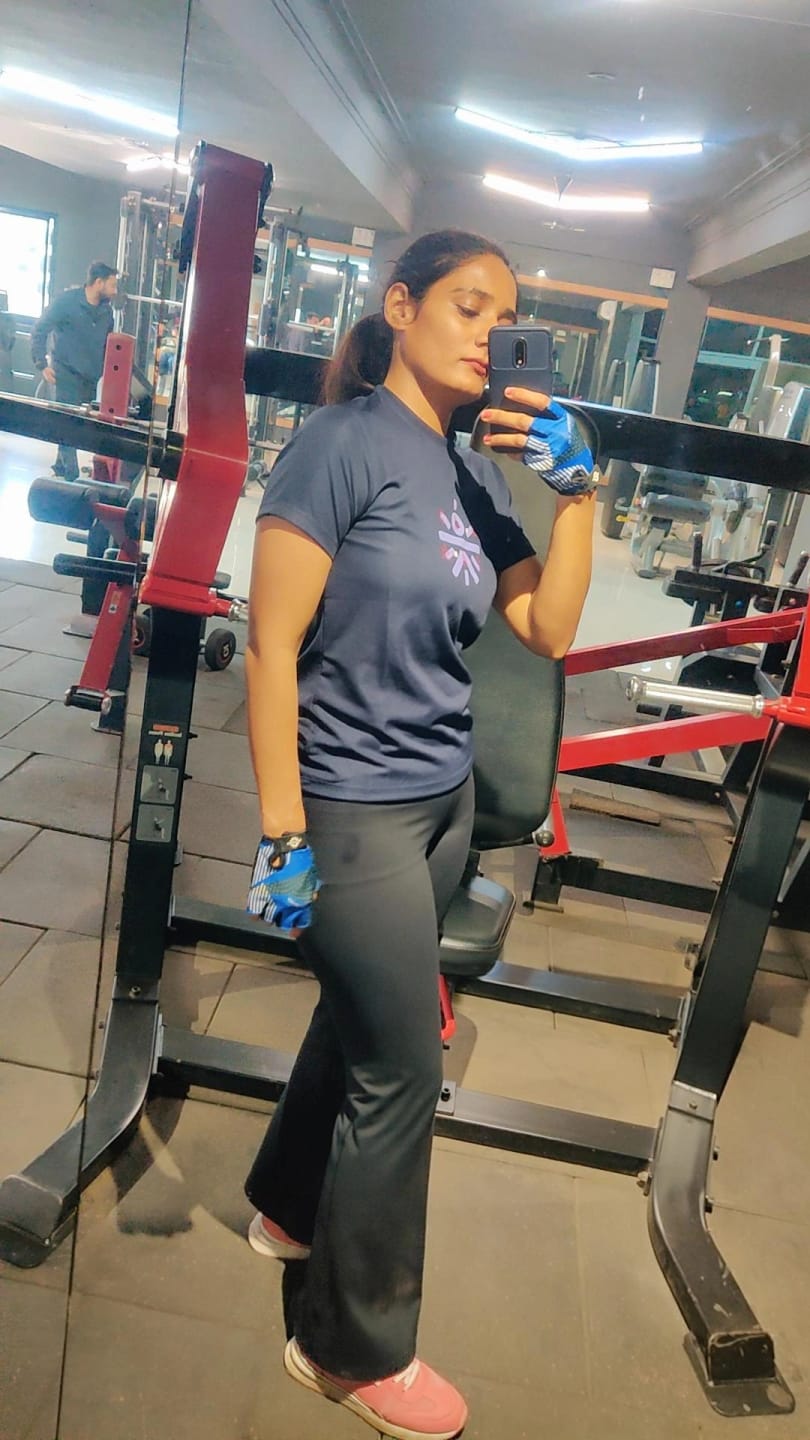 Customer photo review of Bacca Bucci TAMRA Low-Top Women's Sneakers