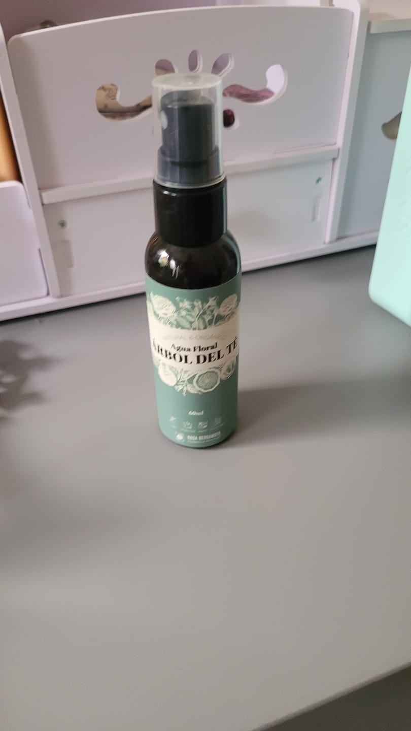 Customer photo review of Agua de Árbol del Té