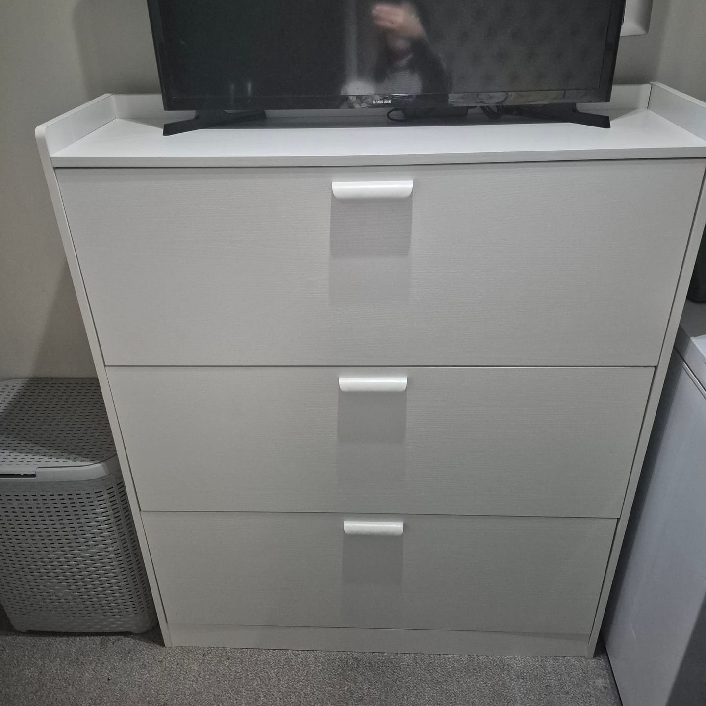 Customer photo review of Zapatera Organizadora VTRIN XXL para 25 pares y tallas grandes hasta 44