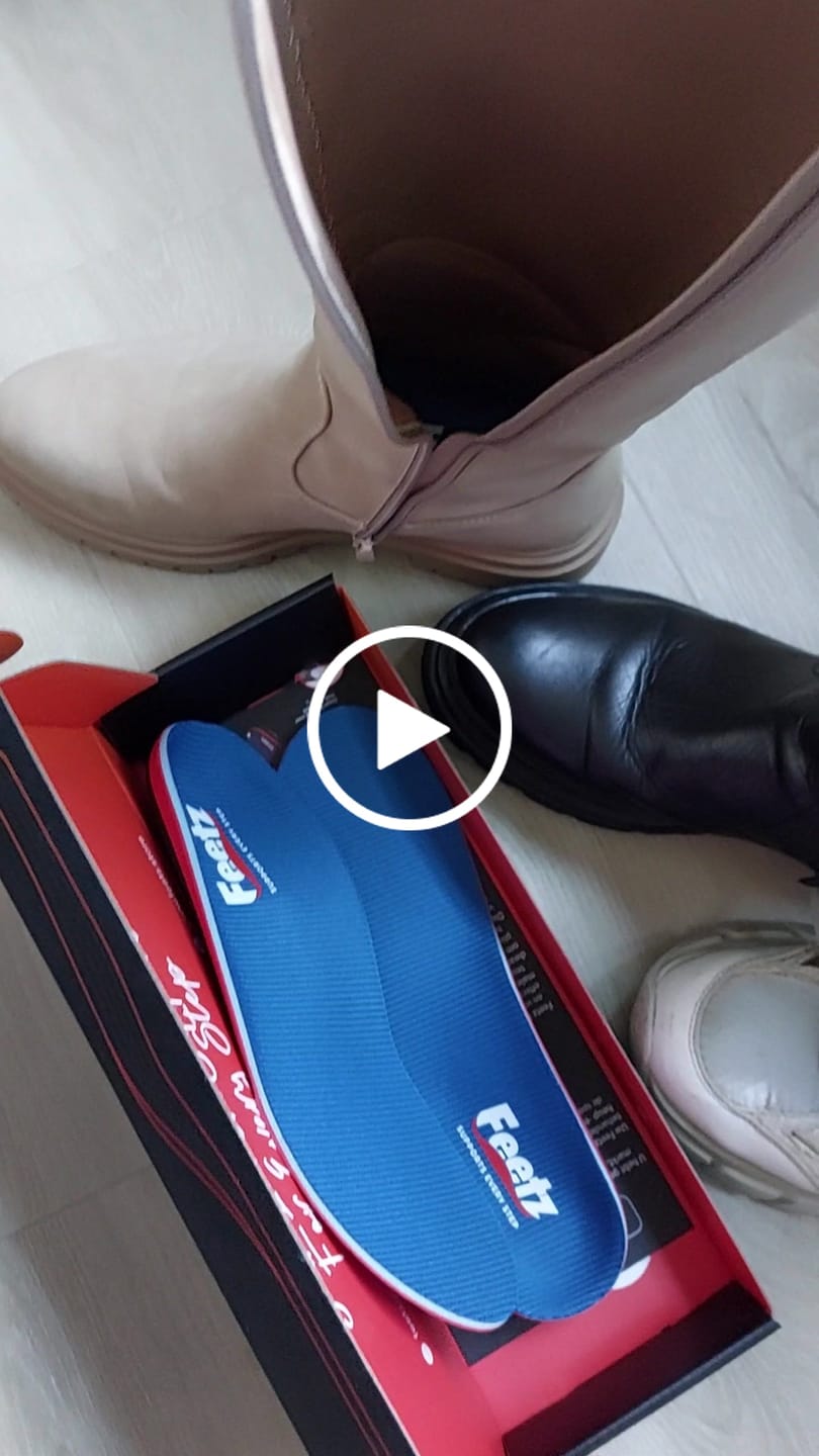 Customer video review of Feetz® Blue One