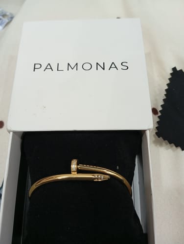 Customer photo review of Nail Bangle Bracelet