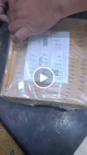 Customer video review of Nashta Oats with Nuts - Fuel Your Day with a Nutritious Nutty and Crunchy Bite