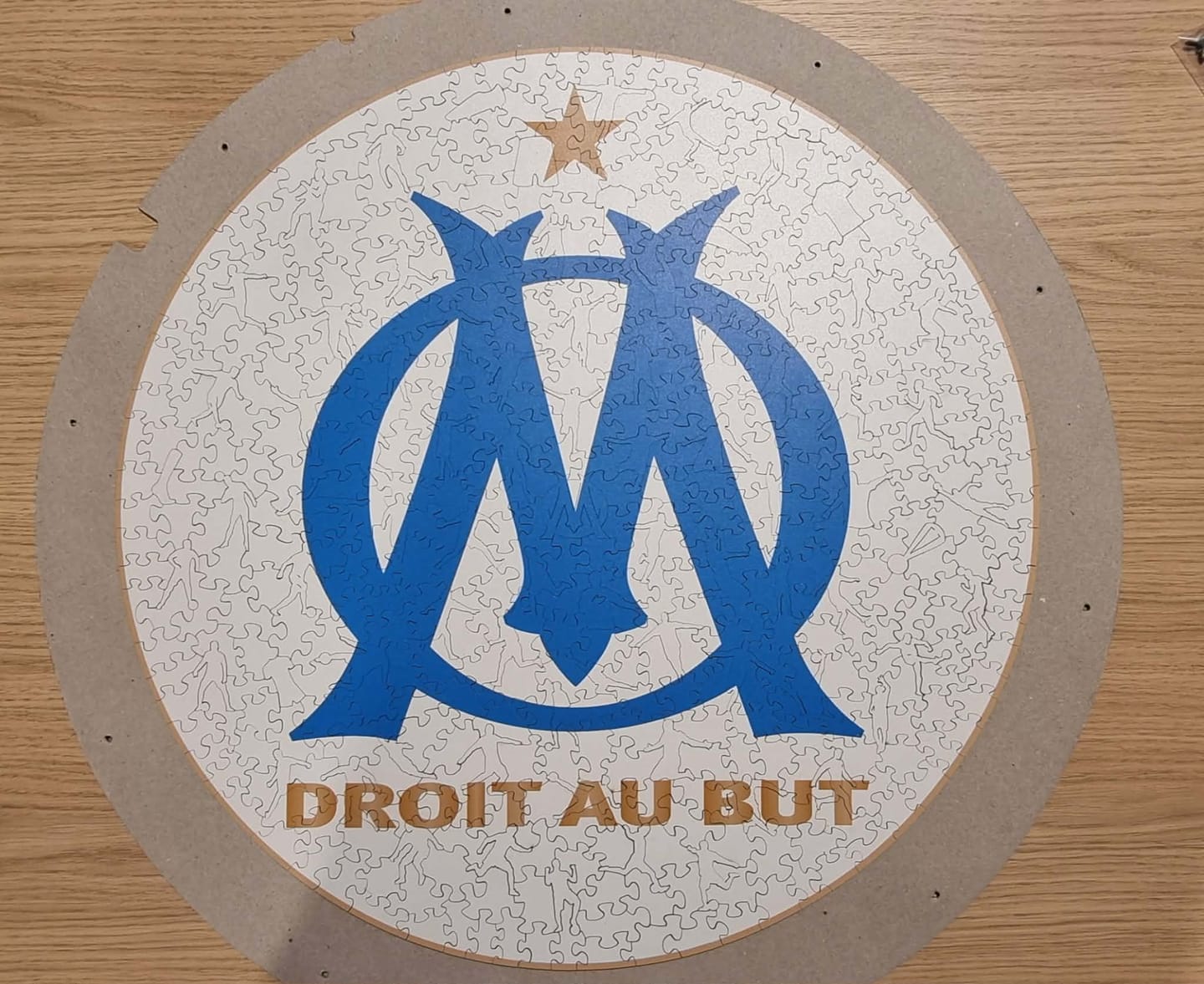Customer photo review of Logo Olympique de Marseille® - Puzzle en Bois