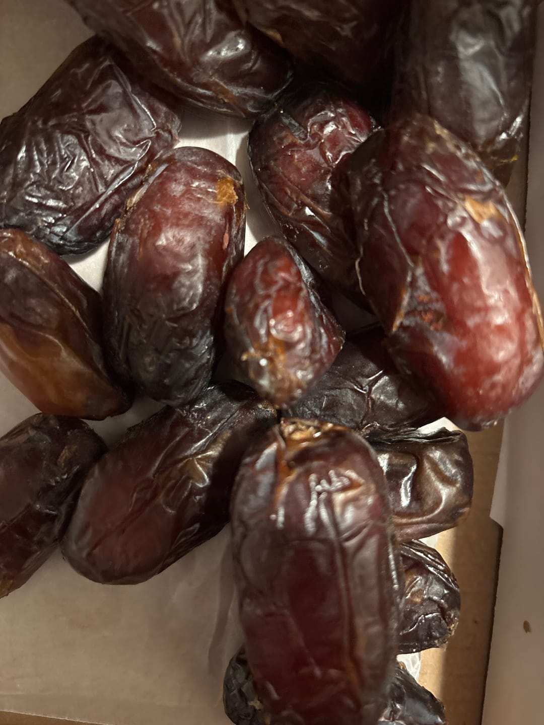 Customer photo review of Organic Rutab Medjool Dates Box