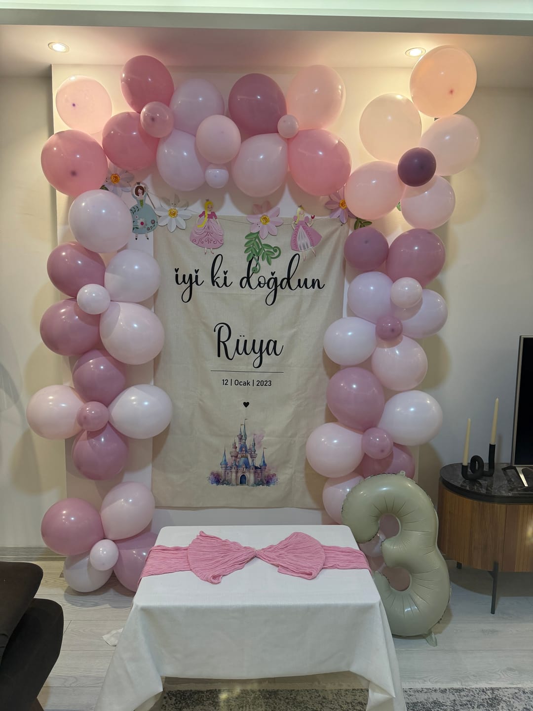 Customer photo review of Kişiselleştirilebilir Doğum Günü Örtüsü (#8)
