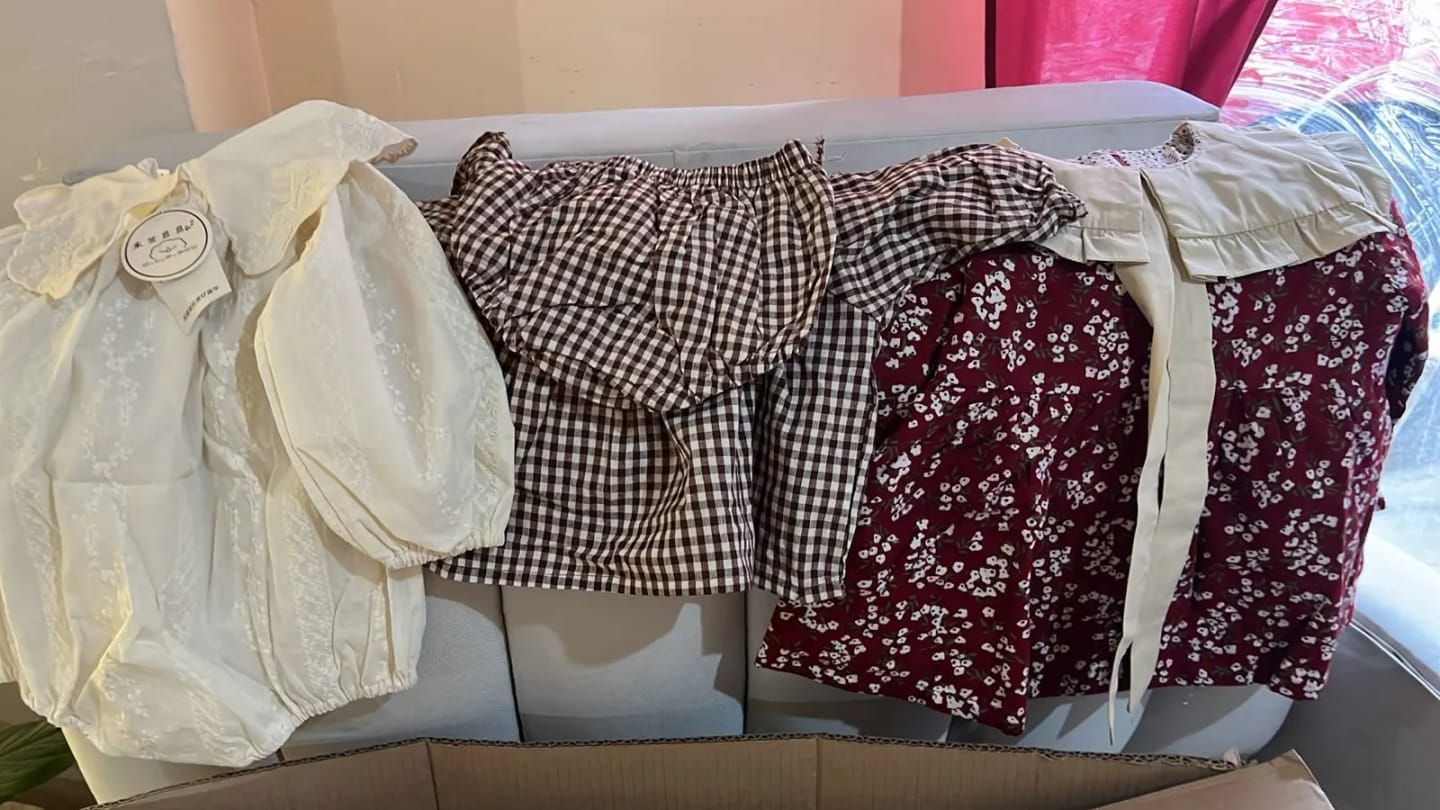 Customer photo review of Plaid Balloon Sleeve Linen Bloomer Set