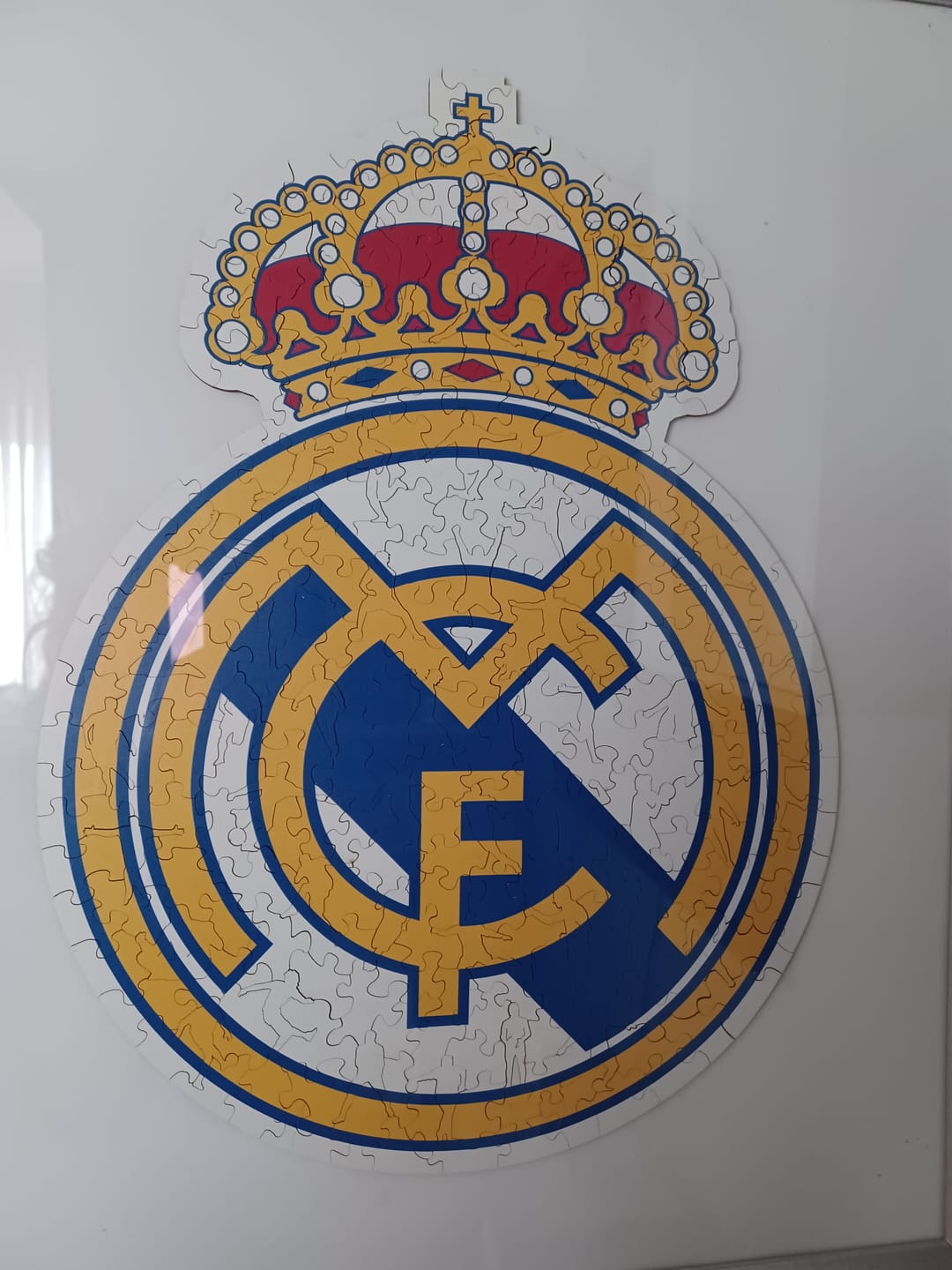 Customer photo review of Real Madrid CF® Logo - Puzzle de Madera