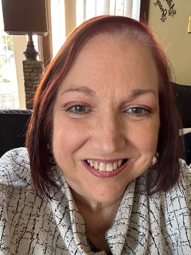 Customer photo review of Color Changing 4 in 1 Foundation