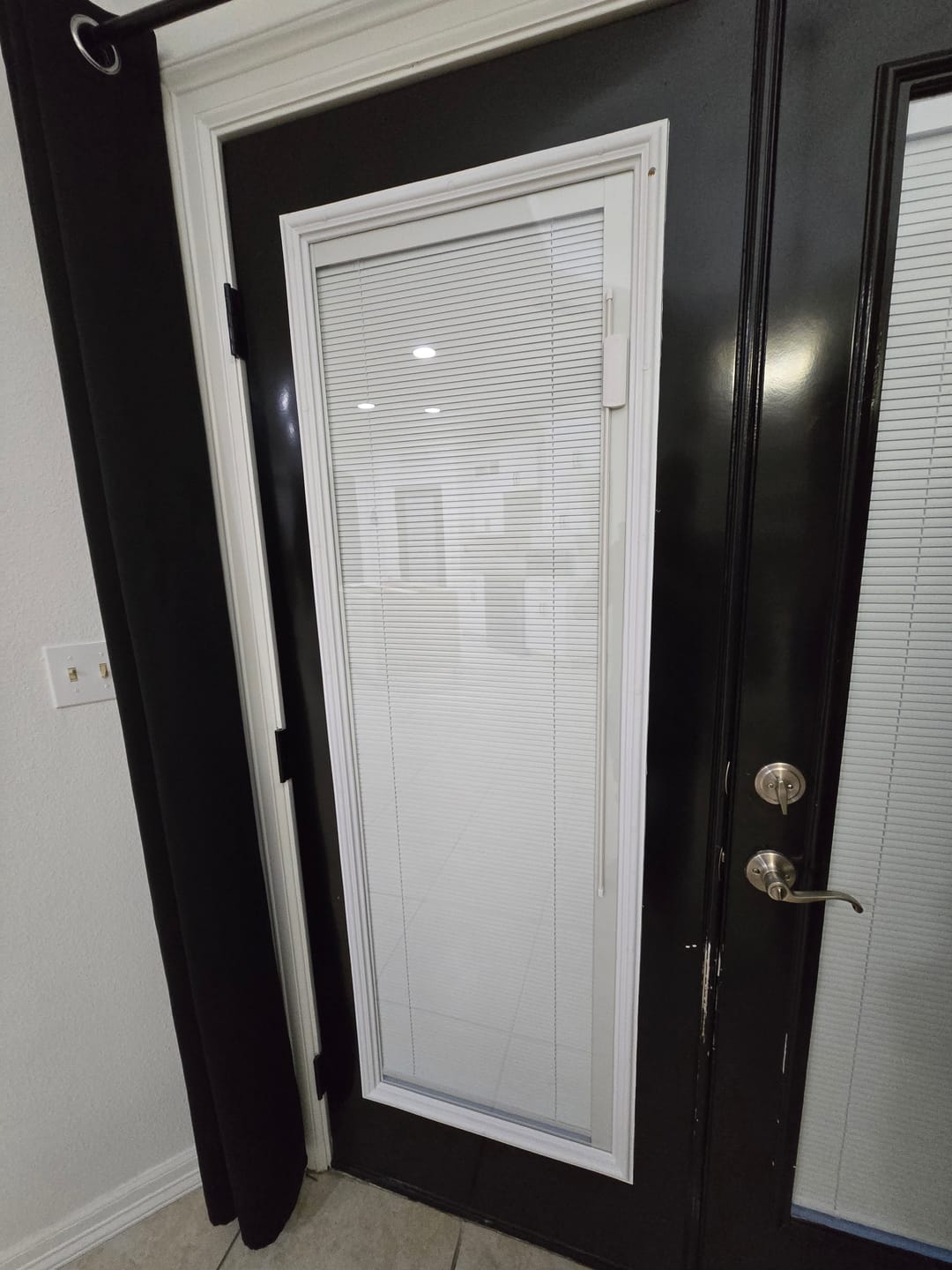 Customer photo review of Raise & Lower Blinds Glass and Frame Kit (Full Lite)