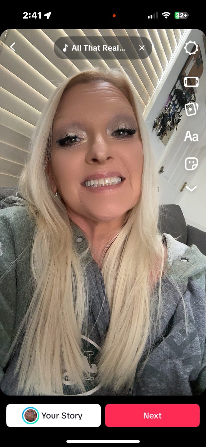 Customer photo review of Tape in Hair Extensions 100% remy Human Hair Bleach Blonde (#613)