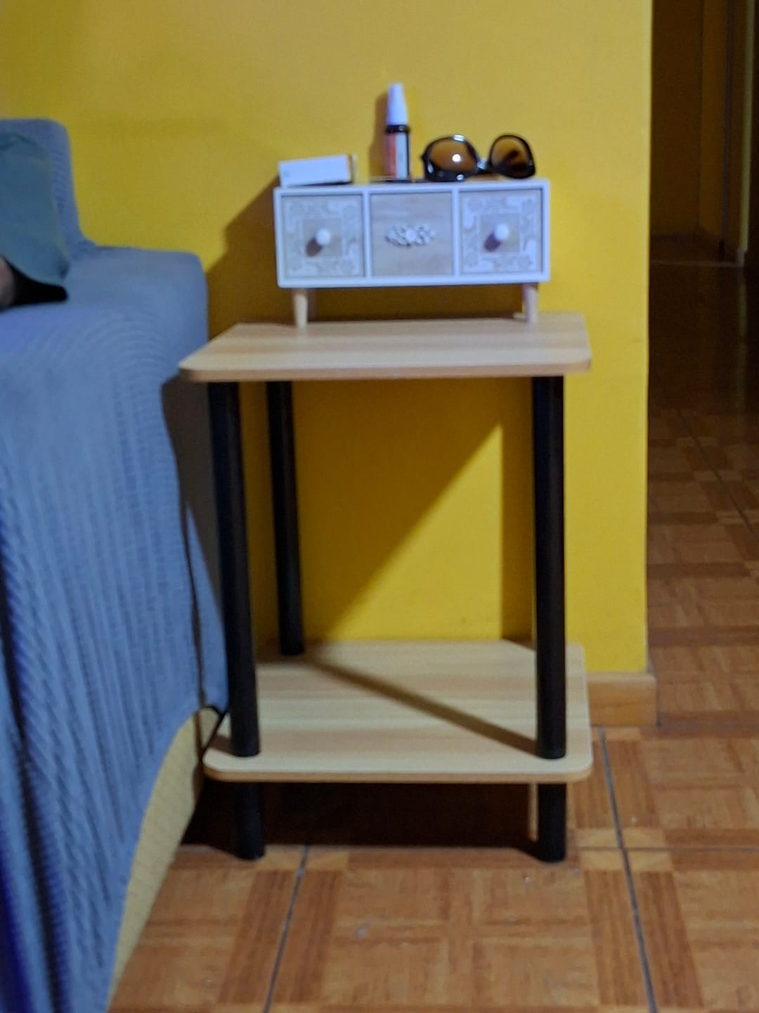 Customer photo review of Mesa De Noche Top Living Velador 2 Niveles De Bambú Brillante