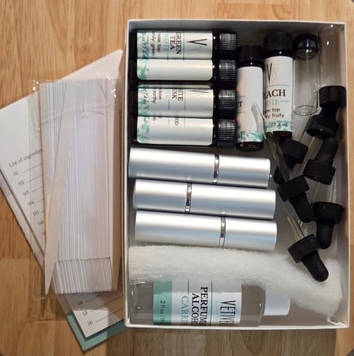 Customer photo review of Basic Perfume Kit