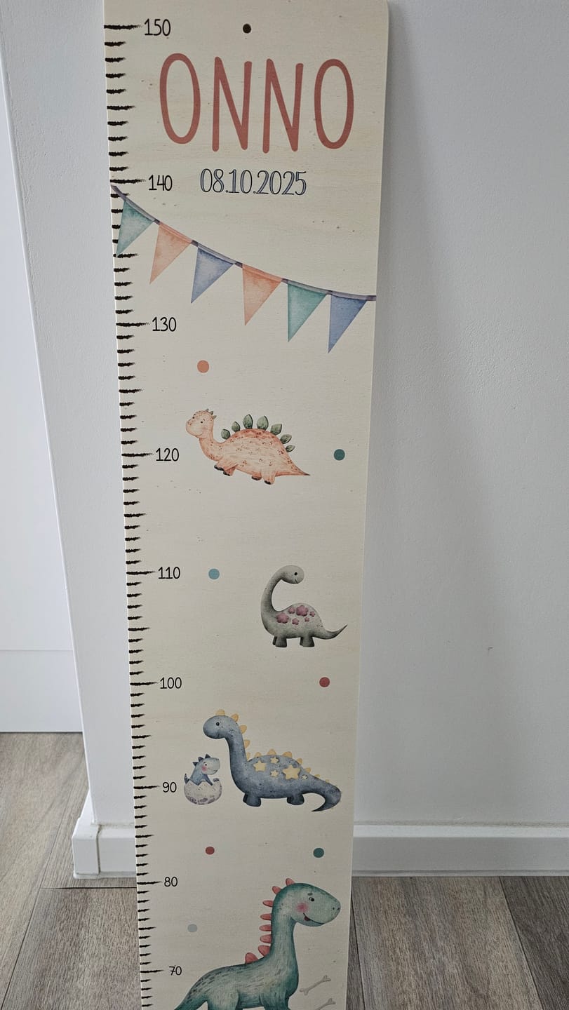 Customer photo review of Messlatte Kinder Holz & Aluverbund - Dino