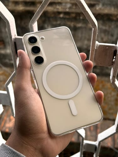 Customer photo review of Anti Yellow Magsafe Clear Case Samsung - Galaxy S23