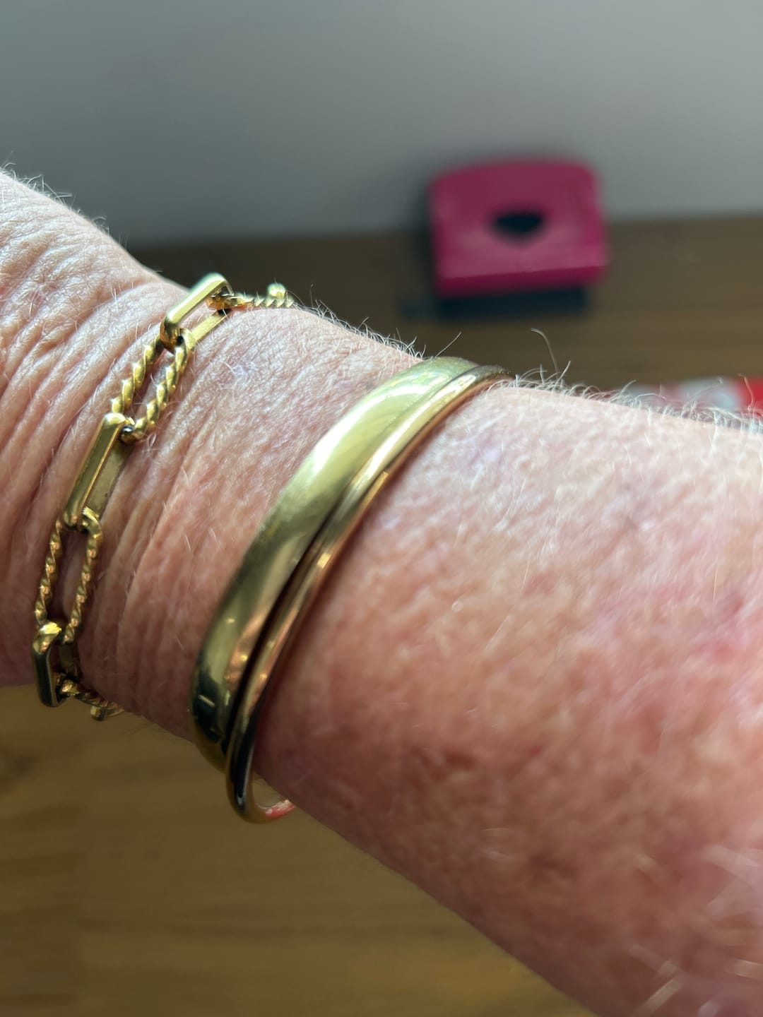 Customer photo review of Solid Golf Bangle 3mm Rose Gold Layered