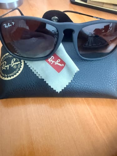 Customer photo review of Lentes De Sol Rb Chris Rb4187n Negro-Negro Degradado