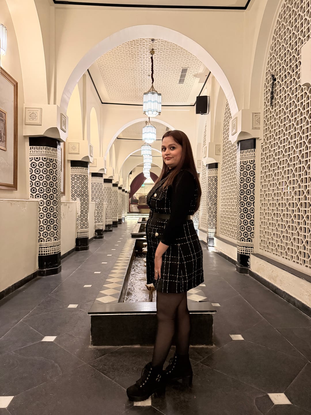 Customer photo review of Rader Set of Top and Woolen Tweed Dress in Black