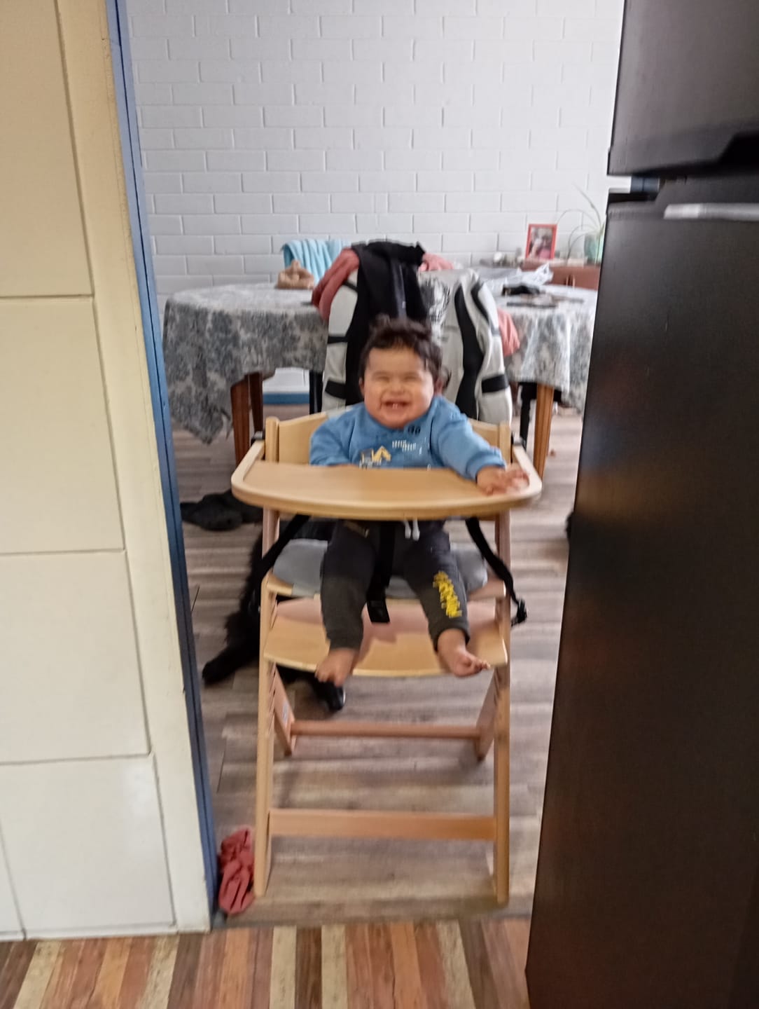 Customer photo review of Silla de Comer de Bebe - Madera ENOCK - Kinderkraft Ajustable