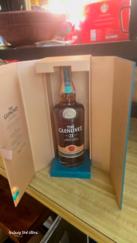 Customer photo review of The Glenlivet Aged 21 Years Single Malt Scotch Whisky Sample Room Collection