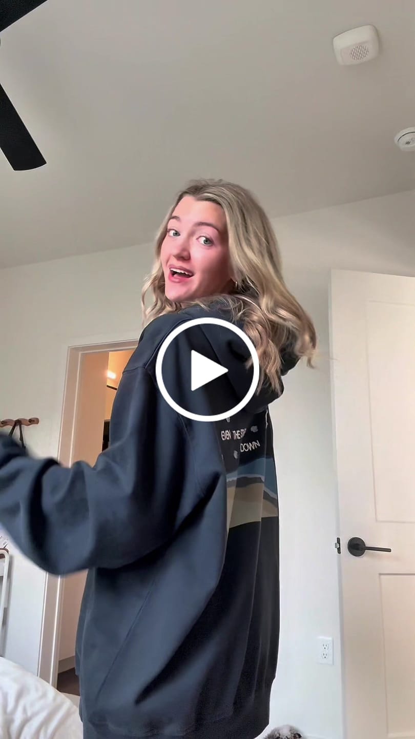 Customer video review of Even The Stars Bow Hoodie