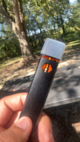 Customer photo review of 1 Gram HHC Vape Pen | Watermelon Zkittles - Indica