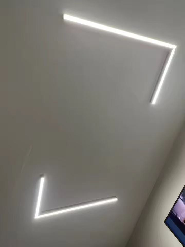 Customer photo review of WOMO Lineare LED Deckenleuchte Flur Lang Schmal Metall-WM1003