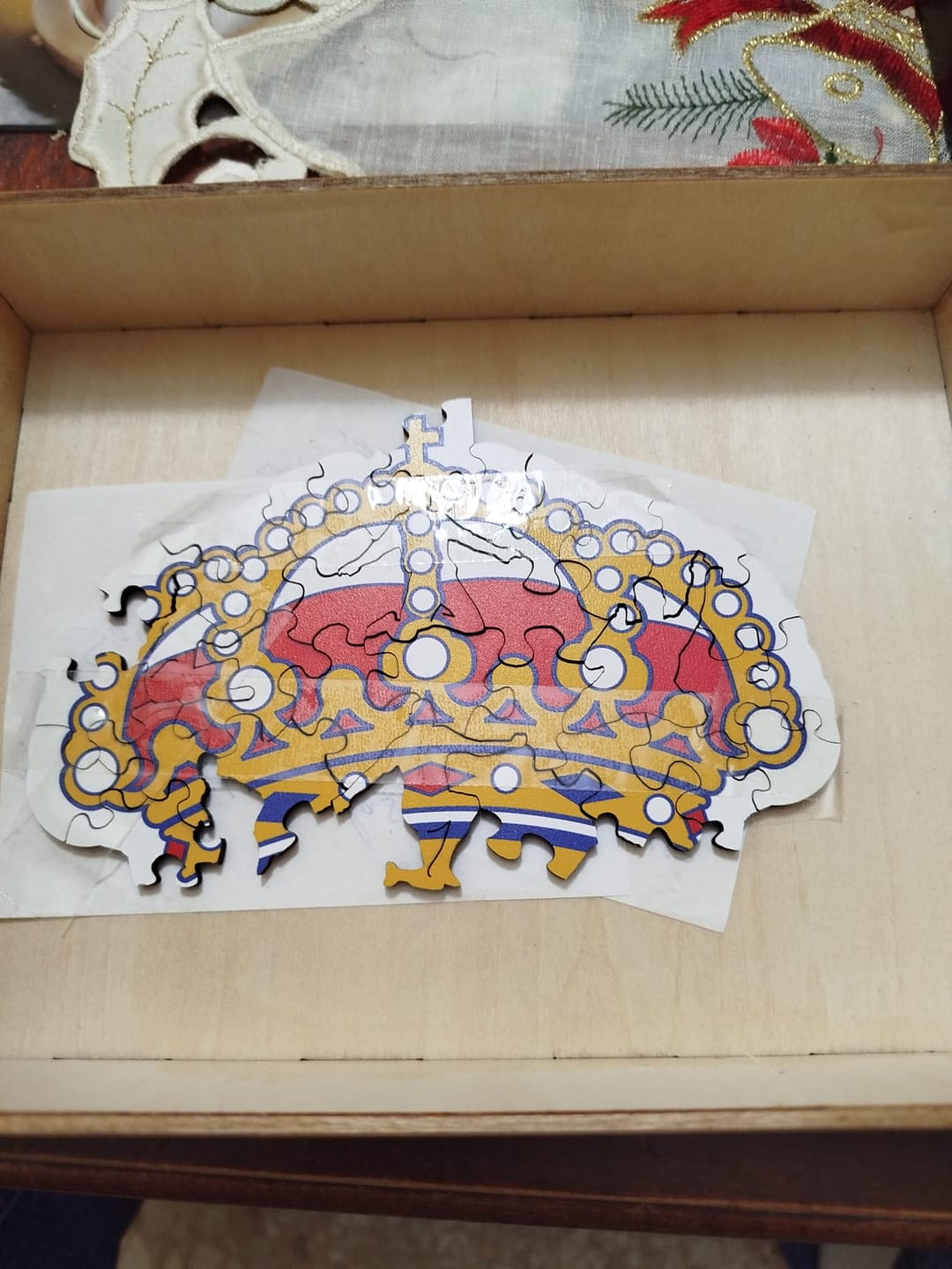 Customer photo review of Real Madrid CF® Logo - Puzzle de Madera