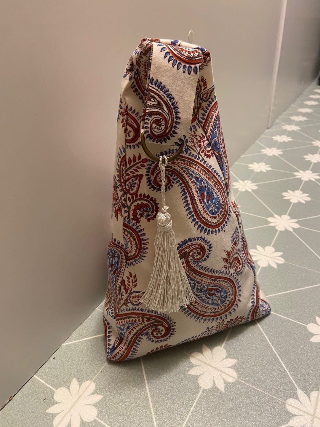 Customer photo review of Silky Bound over Tassel Ivory - 6118