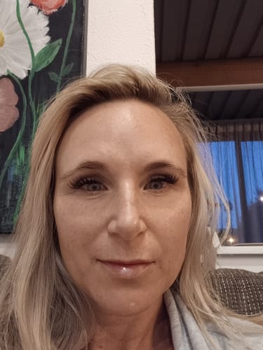 Customer photo review of Flora Lash Kit