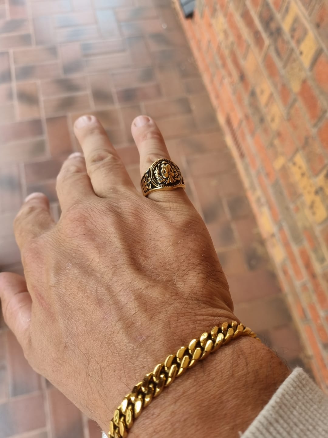 Customer photo review of REGALION RING (GOLD)