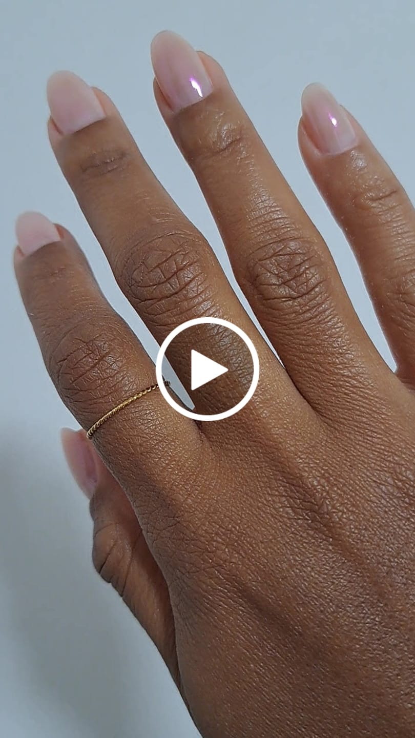 Customer video review of Anel Twist Banhado em Ouro 18K