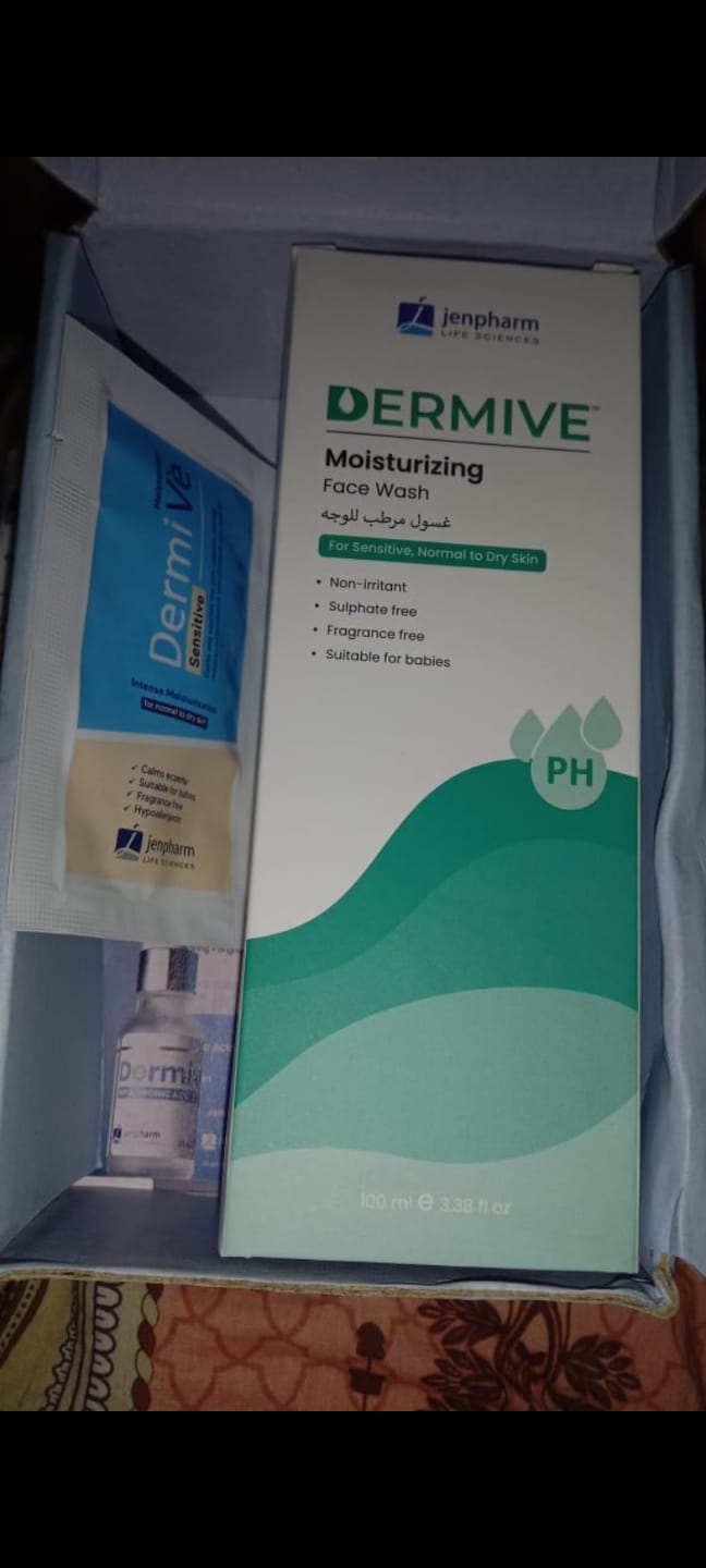 Customer photo review of Dermive Moisturizing Wash