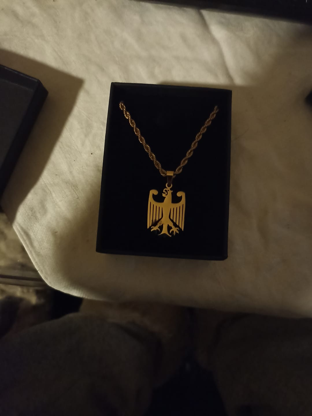 Customer photo review of Deutschland Adler Kette