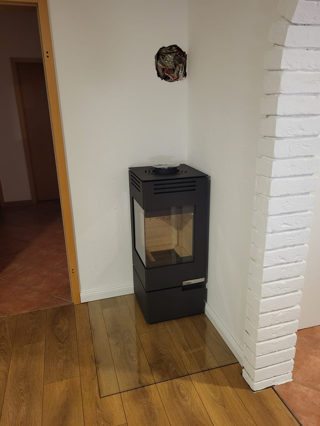 Customer photo review of Glasplatte Kamin, Funkenschutzplatte Glas für Kaminofen - Rechteck