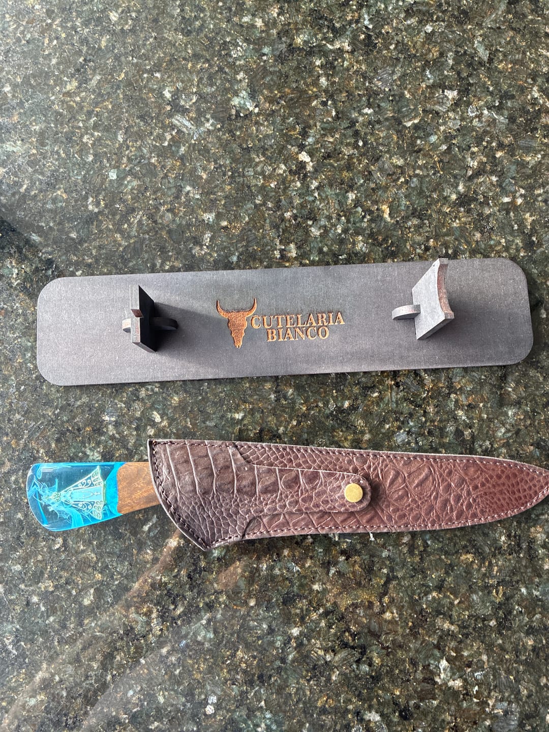 Customer photo review of Faca Artesanal Personalizada p/ Churrasco Padroeira 10    Edição Especial Colecionador