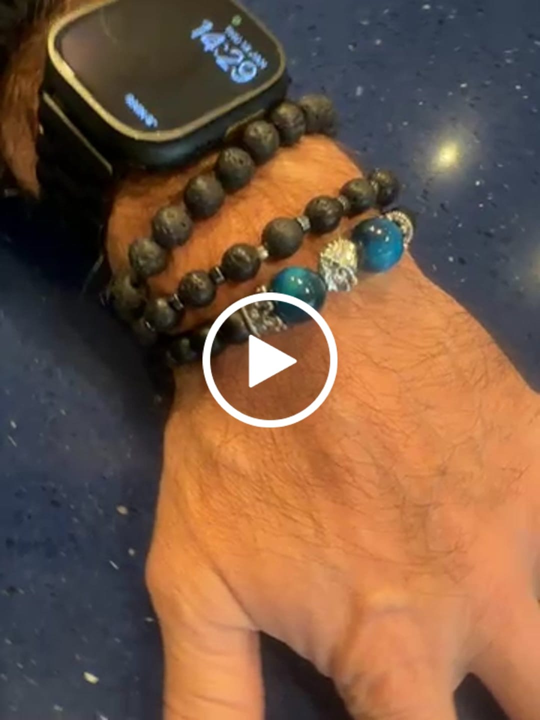 Customer video review of Olivenorma Natural Crystal Stone Lion Symbol Bracelet
