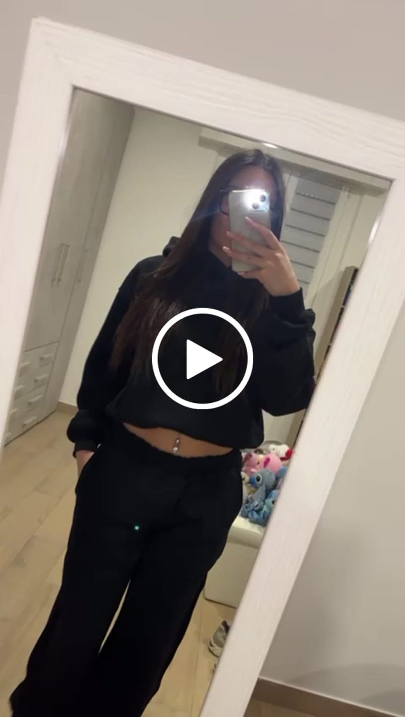 Customer video review of Hoodie Cropped Blanks 500GSM Dark Chocolate