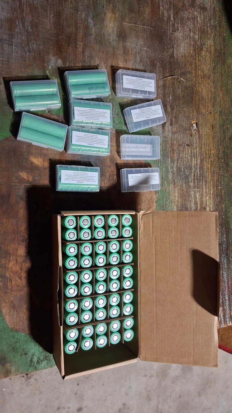 Customer photo review of Samsung 25R 18650 2500mAh 20A Battery